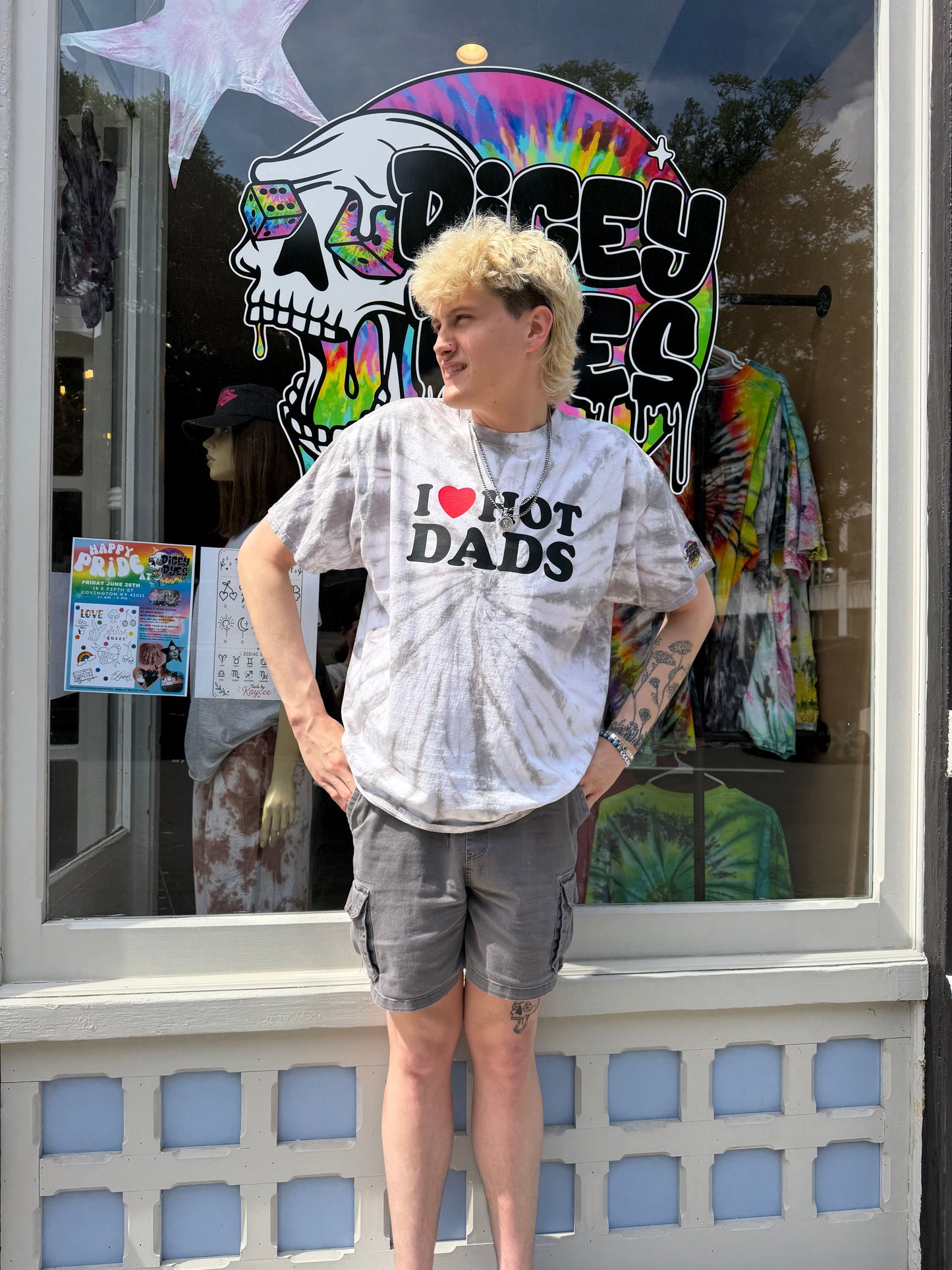 I <3 Hot Dads T-Shirt Dicey Dyes