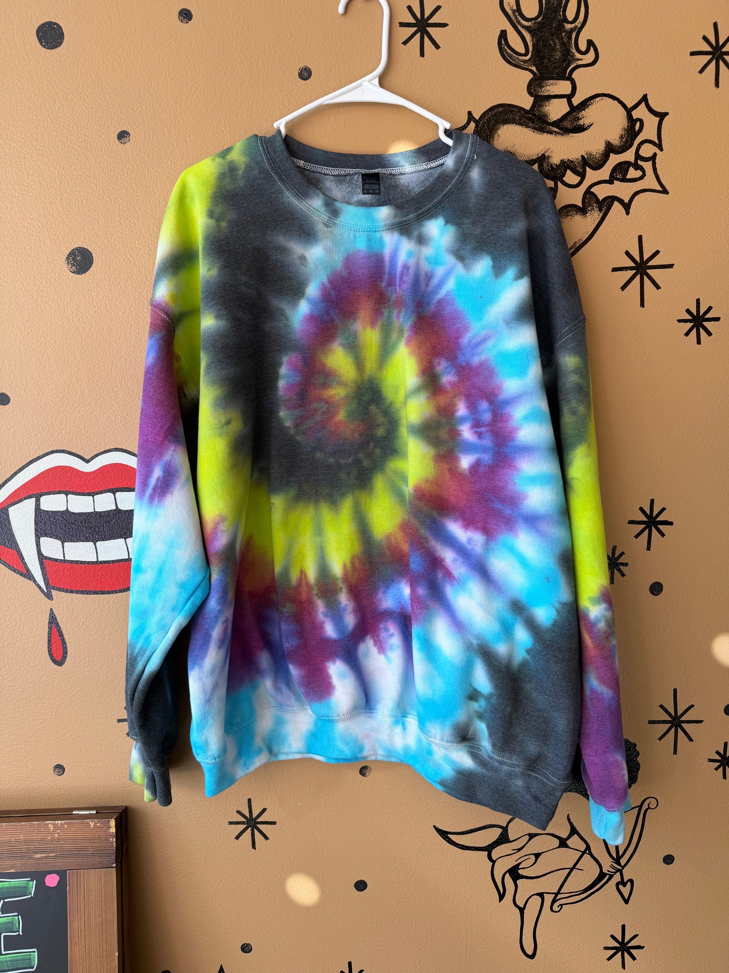 Portal Spiral Crewneck Dicey Dyes
