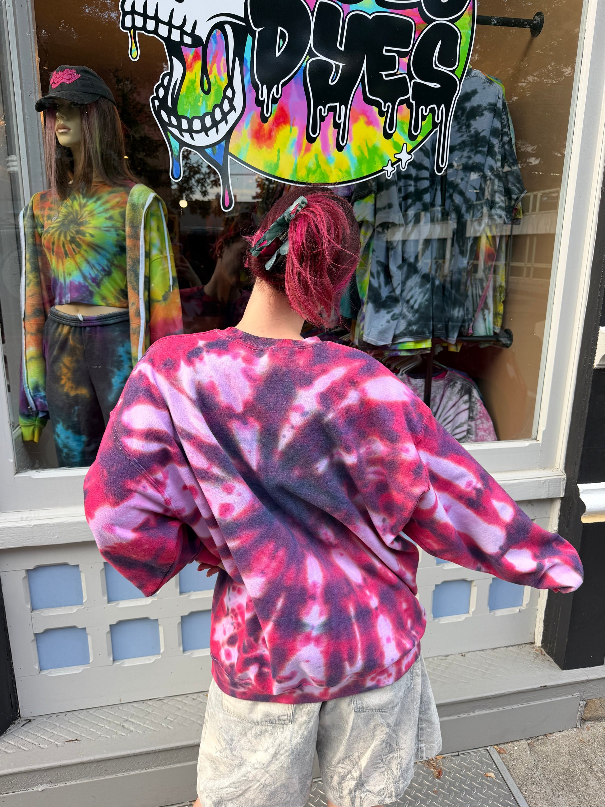 8 Ball Betty Crewneck Dicey Dyes